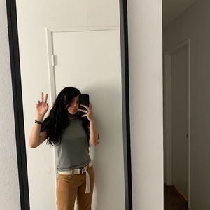 Meet your Posher, Leeah